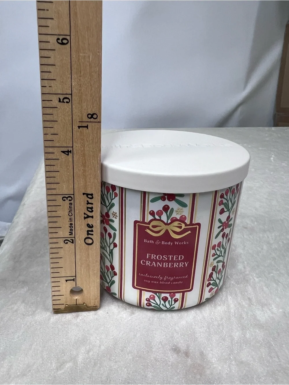 Bath & Body Works Frosted Cranberry Scented Candle 14.5 oz.